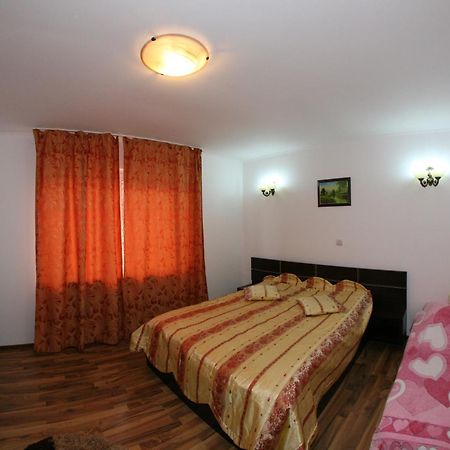 Hotel Pensiunea Casa Zarnesteana Zărneşti Zimmer foto