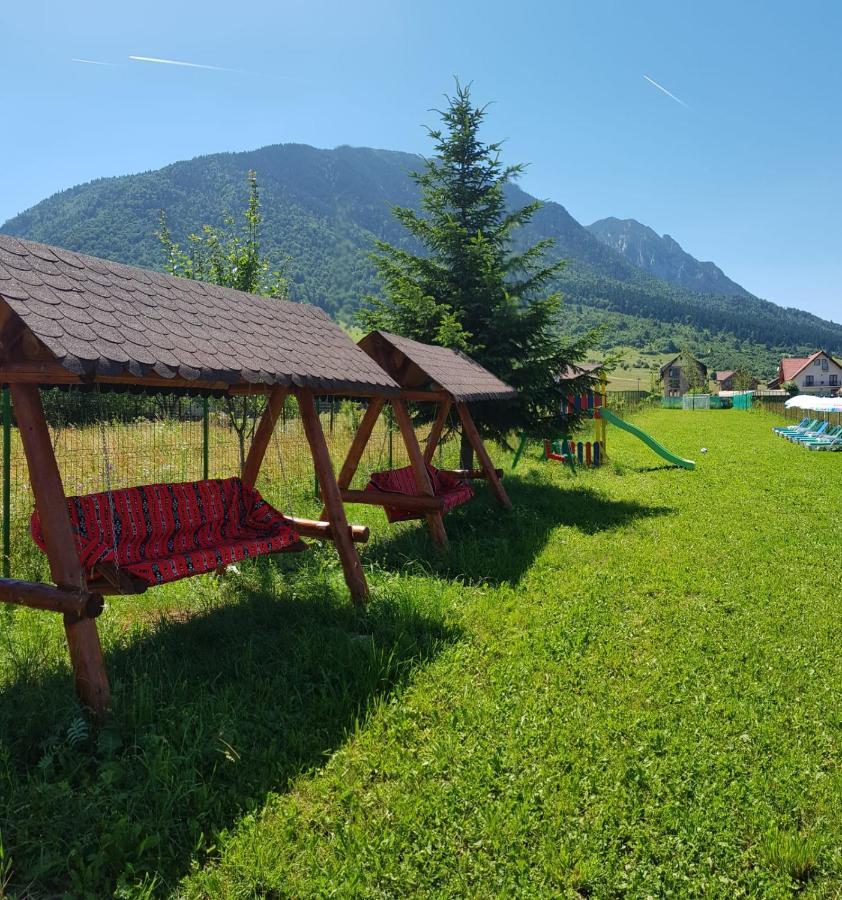 Hotel Pensiunea Casa Zarnesteana Zărneşti Exterior foto